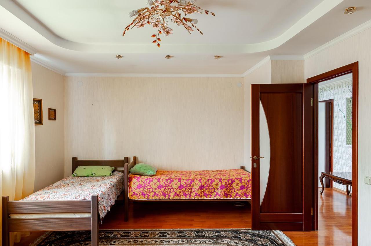 Hostel Astana エクステリア 写真