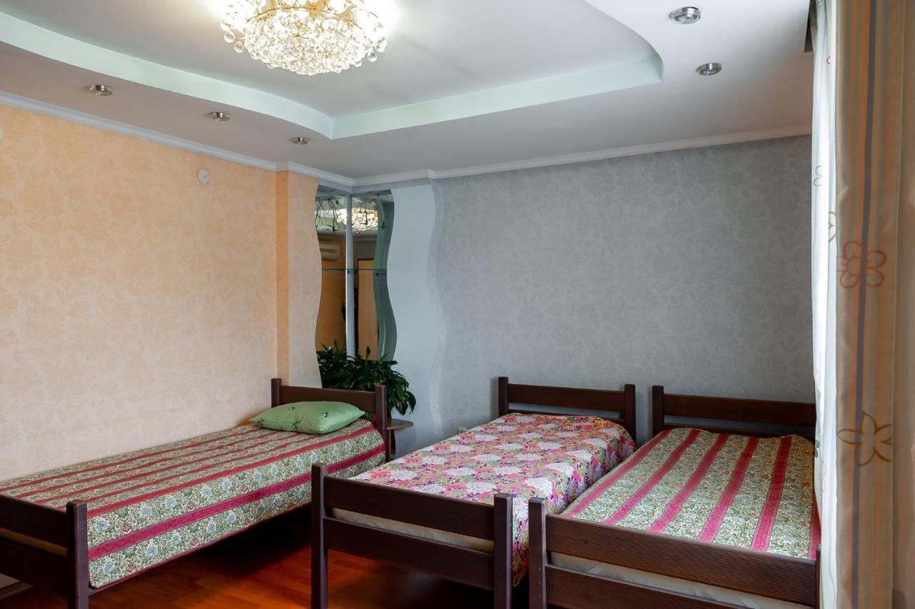 Hostel Astana エクステリア 写真
